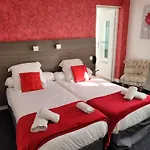 Logis Au Moyne De Saire Hotel Réville