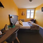 Logis Au Moyne De Saire 3*