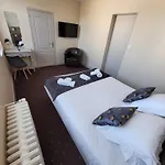 Logis Au Moyne De Saire
