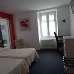 Logis Au Moyne De Saire