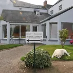 Logis Au Moyne De Saire Hotel