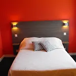 Logis Au Moyne De Saire Hotel