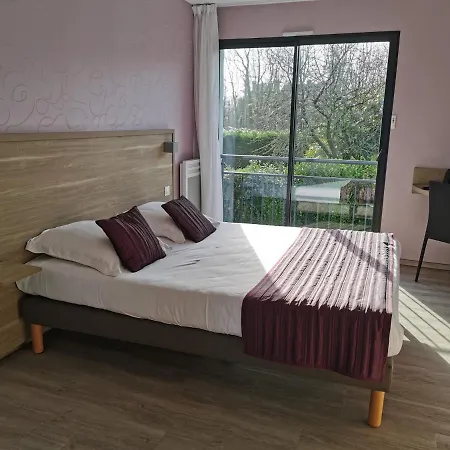 Hotel Logis Au Moyne De Saire Reville