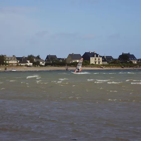 Logis Au Moyne De Saire 호텔 3*