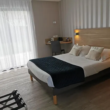 ホテル Logis Au Moyne De Saire 3*