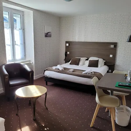 Logis Au Moyne De Saire Hotel 3*
