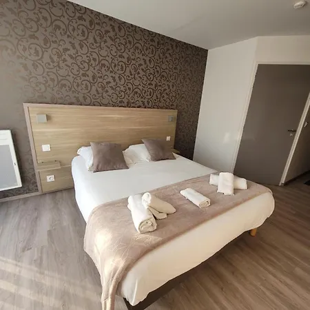 ホテル Logis Au Moyne De Saire 3*