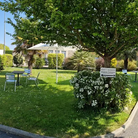 Logis Au Moyne De Saire 3* Réville
