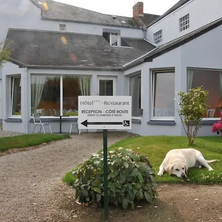 Logis Au Moyne De Saire ホテル