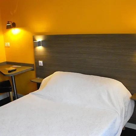 Logis Au Moyne De Saire 호텔