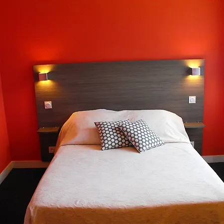 Logis Au Moyne De Saire 호텔