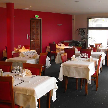 Logis Au Moyne De Saire 3* Reville