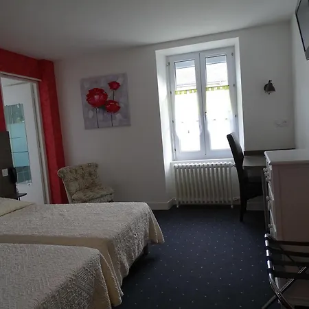 Logis Au Moyne De Saire Hotel