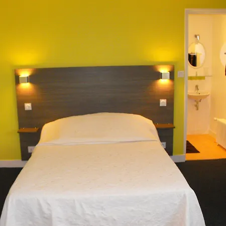 Logis Au Moyne De Saire Hotel Reville