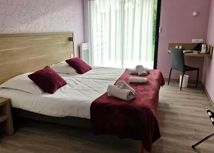 Отель Logis Au Moyne De Saire