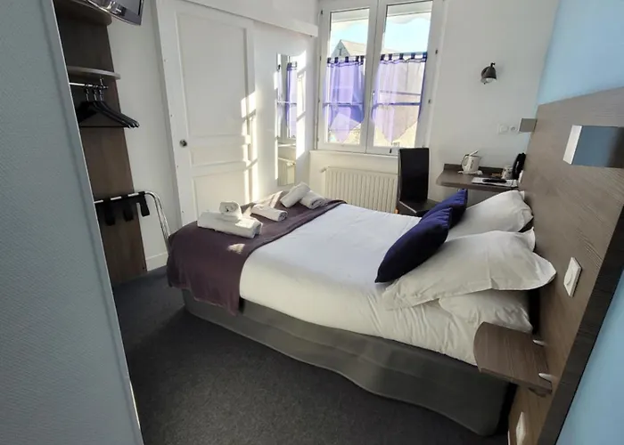 Logis Au Moyne De Saire Réville