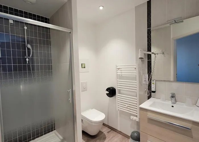 Logis Au Moyne De Saire