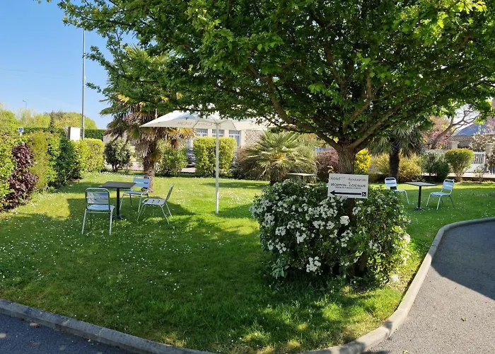 Logis Au Moyne De Saire 3* Réville