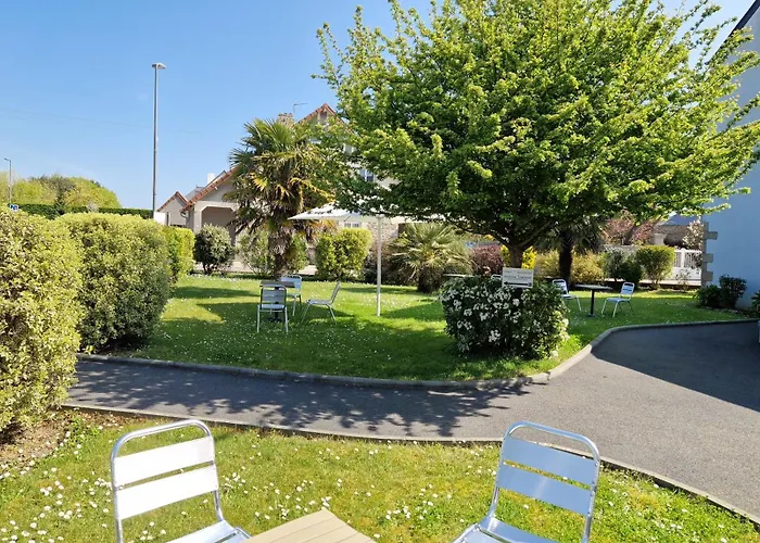 Logis Au Moyne De Saire Отель