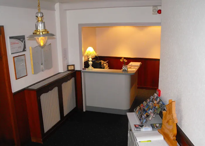 酒店 Logis Au Moyne De Saire 3*