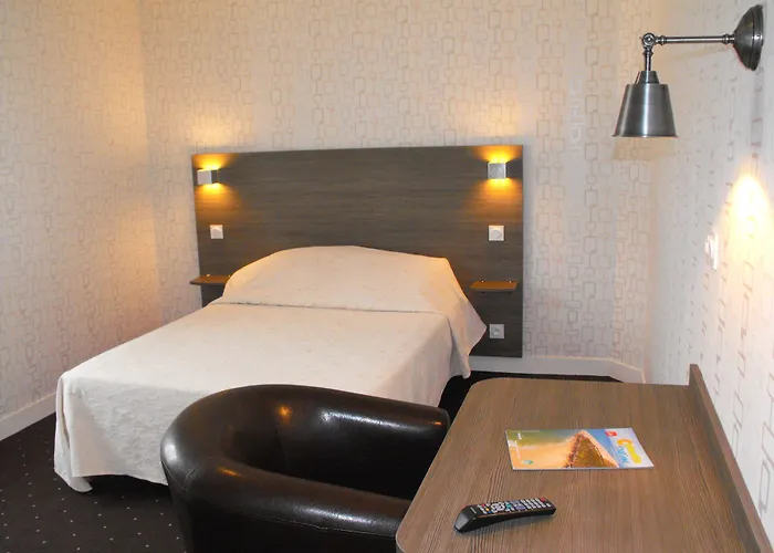 Logis Au Moyne De Saire 레비르