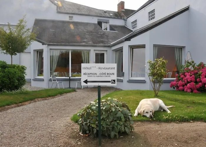 Logis Au Moyne De Saire Отель