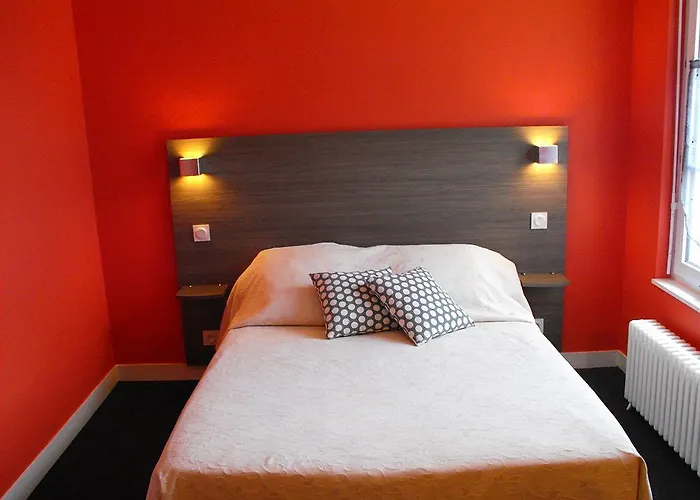 Logis Au Moyne De Saire 호텔