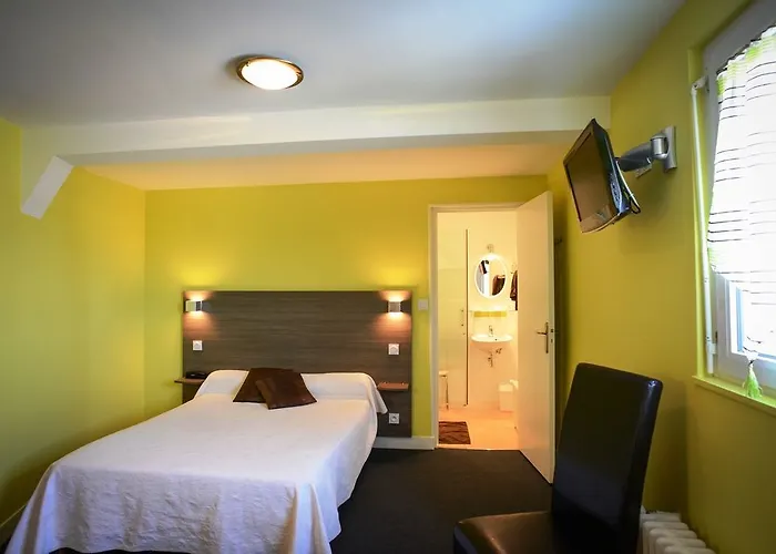 Logis Au Moyne De Saire 酒店